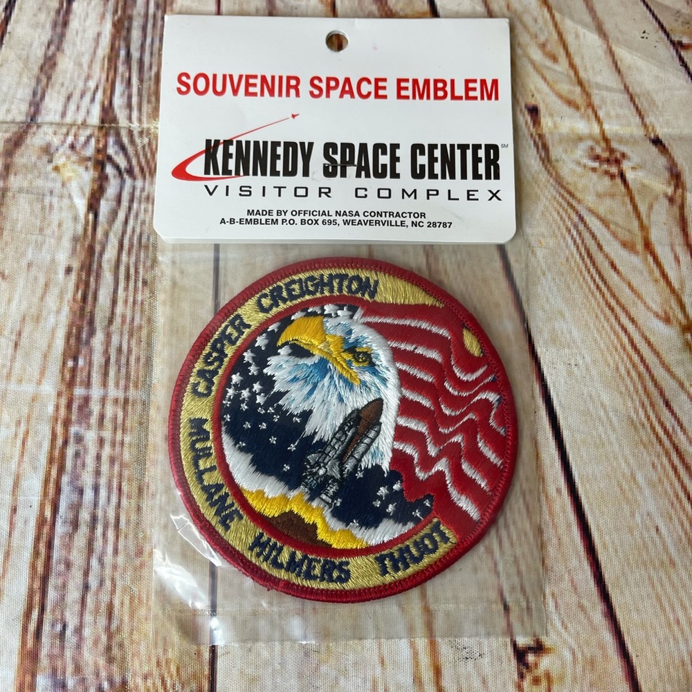 NASA STS 36 Crew Patch Creighton Casper Mullane Holmes Thout